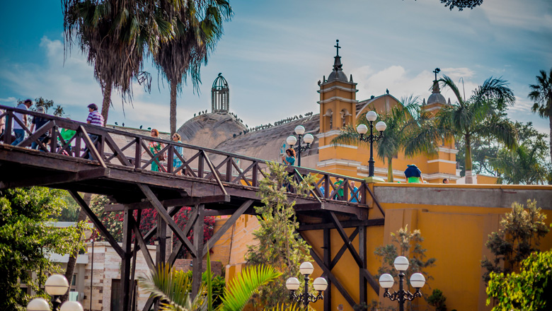 Suspiros bridge un Lima Peru