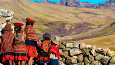 People from Andean communities, Lares trek