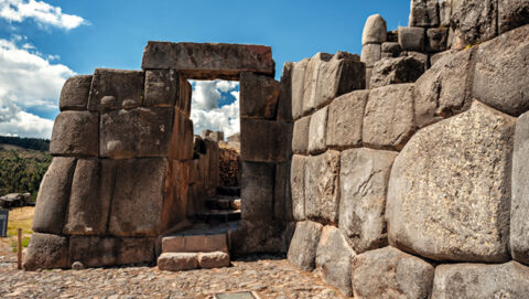 the imposing Inca complex of Sacsayhuaman