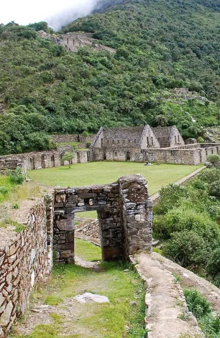 CHOQUEQUIRAO TREK 5 DAYS / 4 NIGHTS