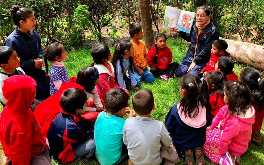 Arco Iris Social Project kids learning