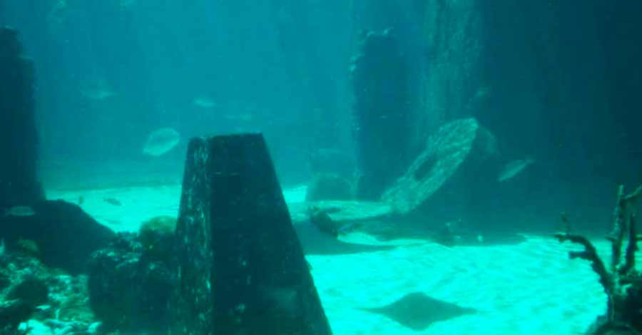 A sunken city in Lake Titikaka