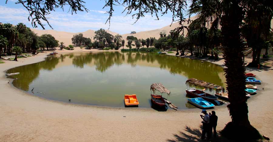 Huachina oasis Peru