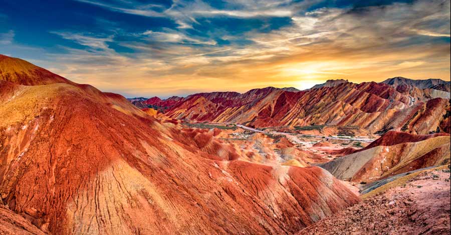 Rainbow Mountains in Zhangye Danxia Auri Peru