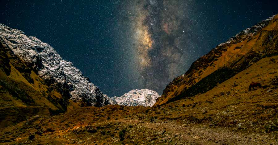 Milky way in Salkantay Mountain - Auri