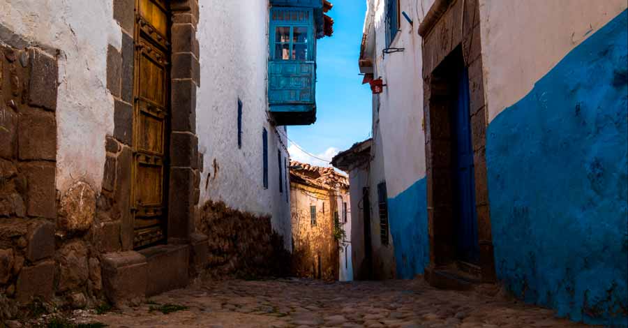 San Blas stoned streets and colonial houses in Cusco