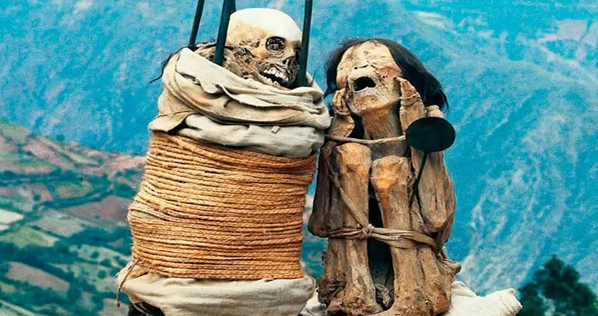 Mummies Found At Petaca Mountain