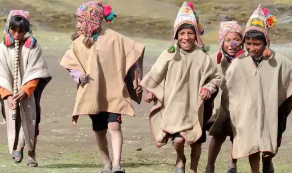 Vibrant Legacies – Traditional Peruvian Clothing