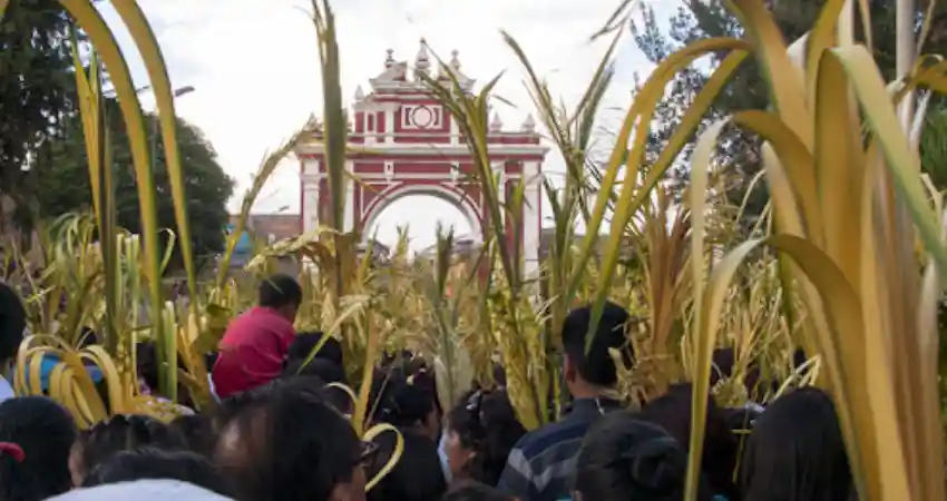 holy week in ayacucho palm sunday