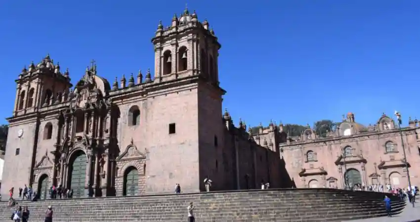 churches in cusco peru cathedral