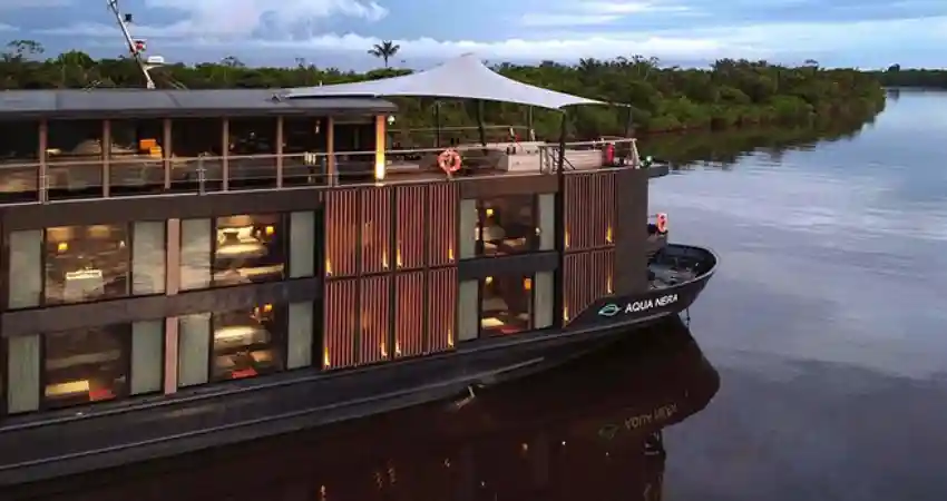 tours in iquitos luxury option