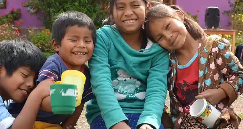 volunteer in cusco peru childcare