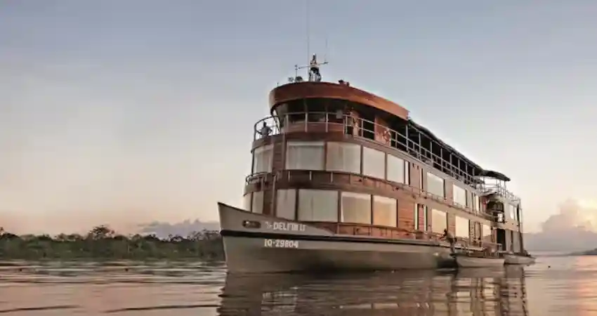 delfin amazon cruises Delfin II