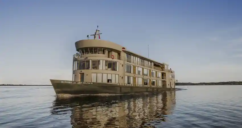 delfin amazon cruises delfin III