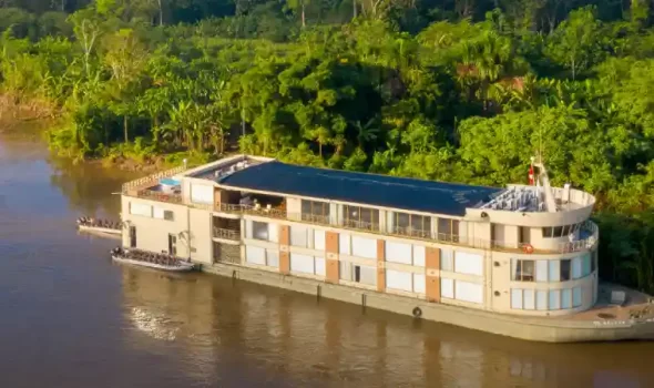Delfin Amazon Cruises Peru