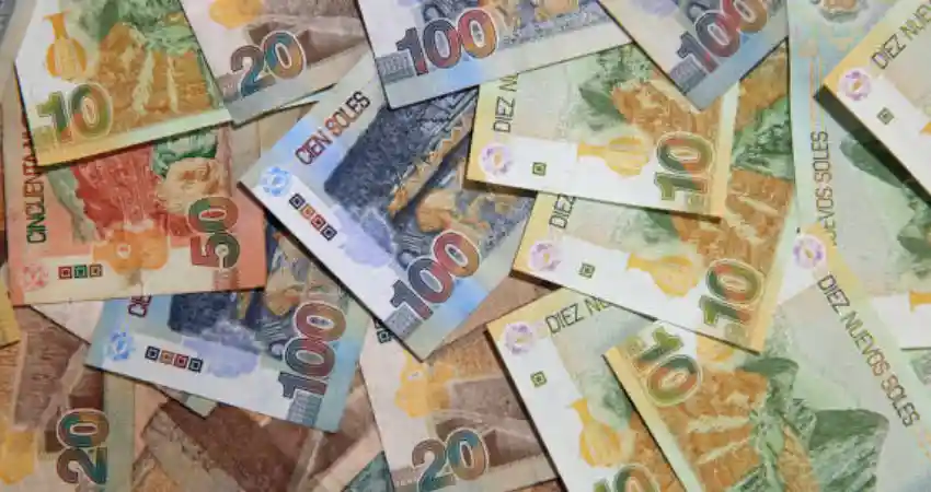 peru travel itinerary currency