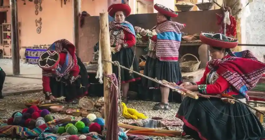 textile tours in peru chinchero