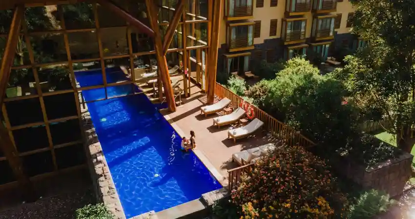 Best Travel agent for family luxury trip to Peru accomodation