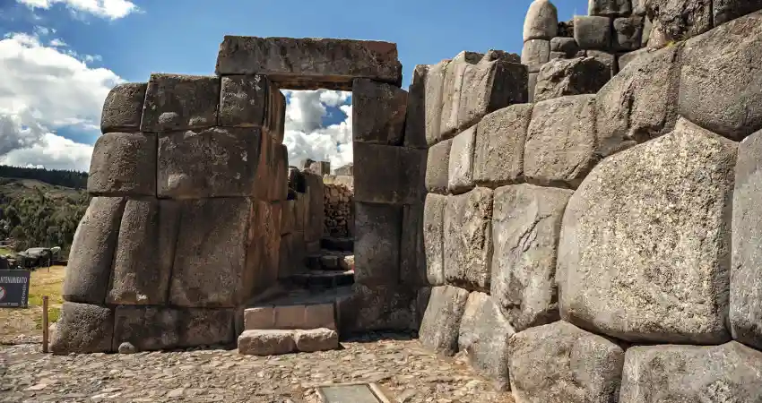 cusco points of interests sacsayhuaman