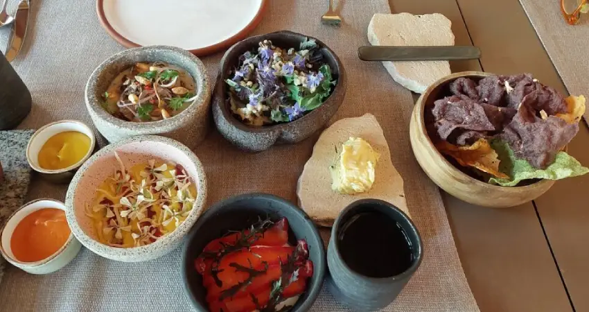 explora hotel sacred valley dining