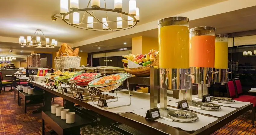 ghl lake titicaca restaurant