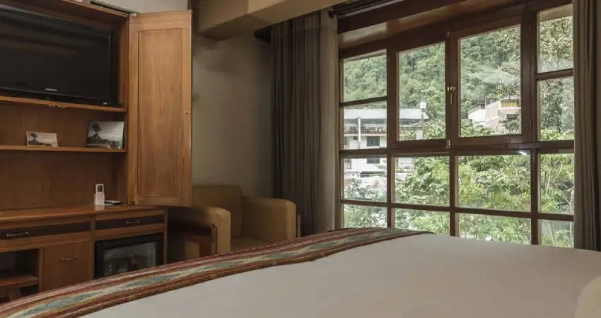 casa del sol machupicchu double room with city view