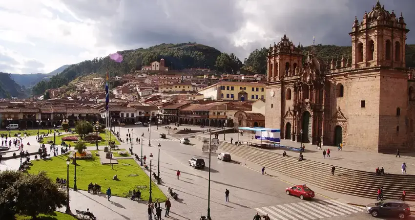 what to expect in cusco peru main square