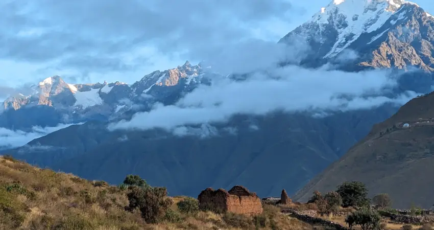 14 days in peru hike in ollantaytambo