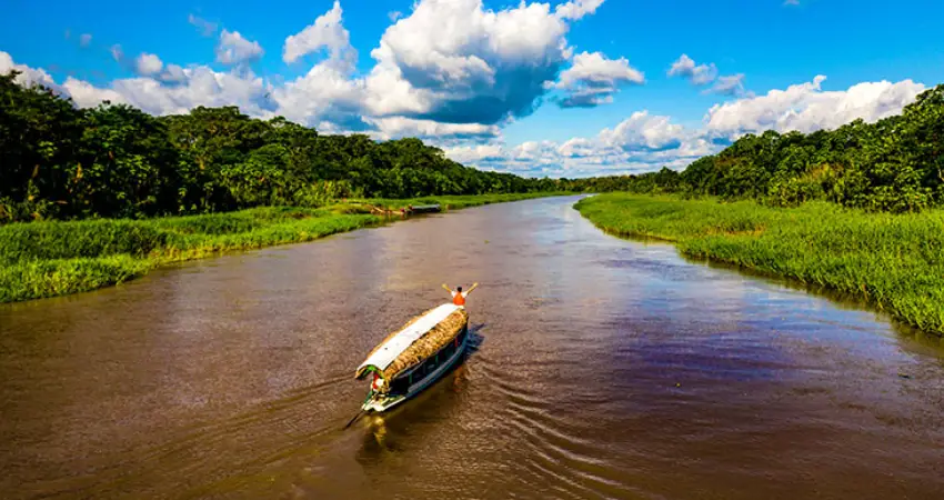 Amak iquitos peru lodge water activities