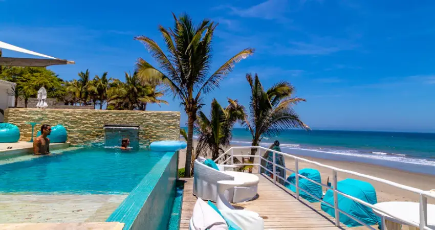 beach resorts in peru DCO suites lounge