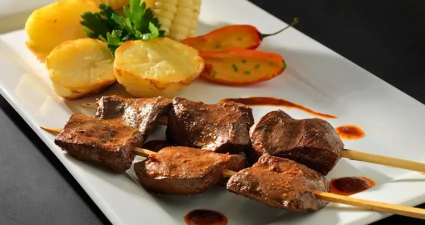 street food cusco anticuchos