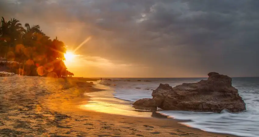 mancora beach peru weather